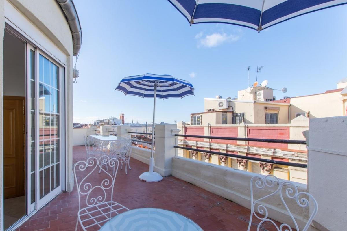 Atico Con Terraza De Vistas Inmejorables Apartment Madrid Bagian luar foto