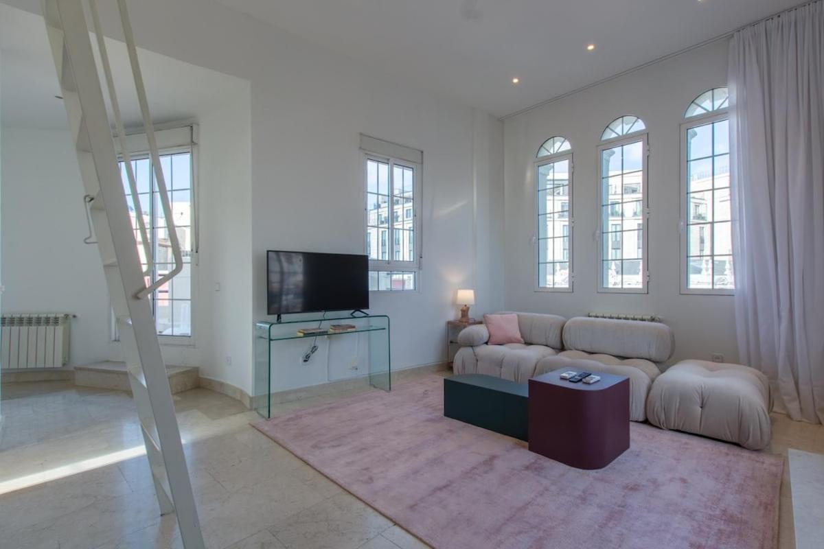Atico Con Terraza De Vistas Inmejorables Apartment Madrid Bagian luar foto