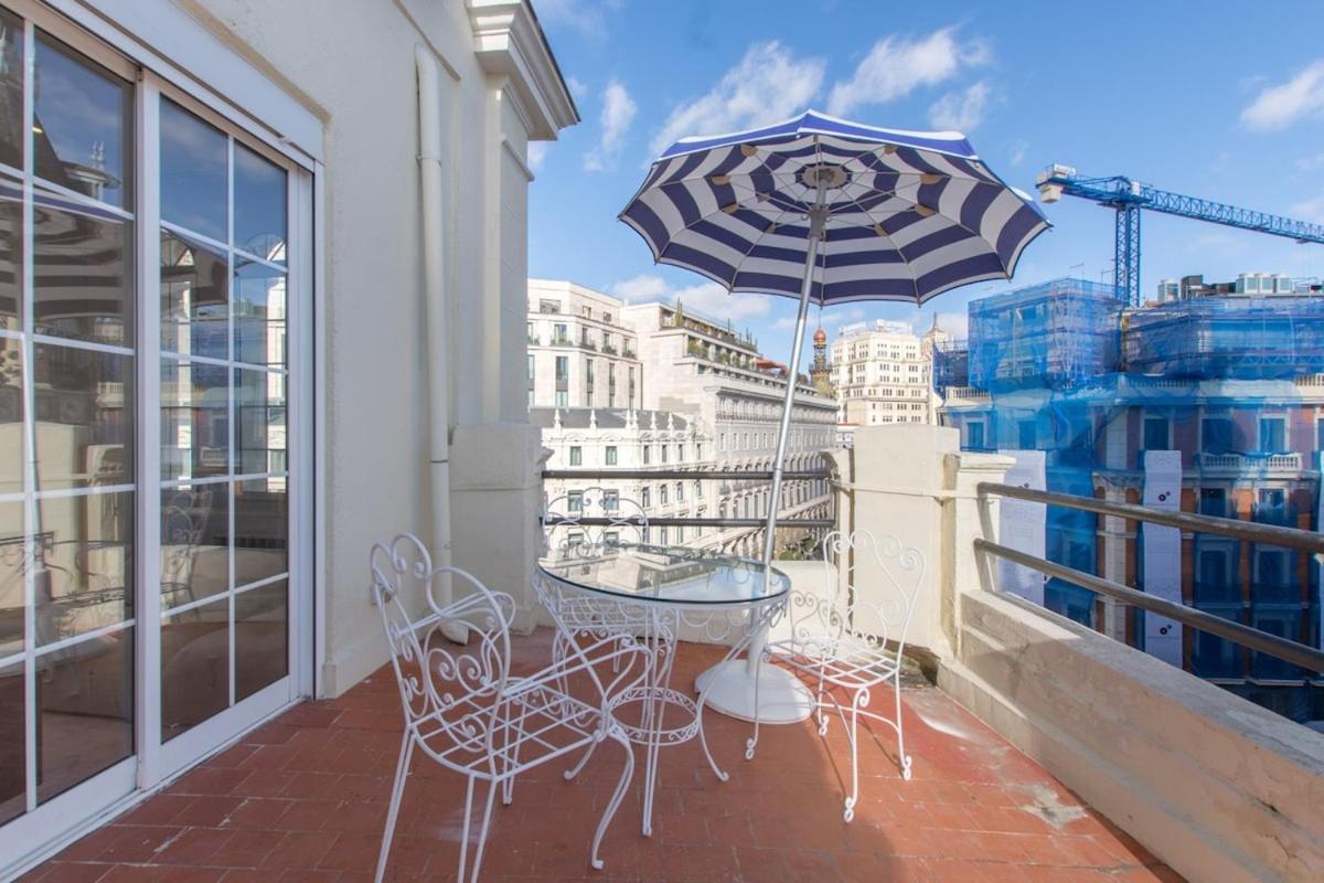 Atico Con Terraza De Vistas Inmejorables Apartment Madrid Bagian luar foto